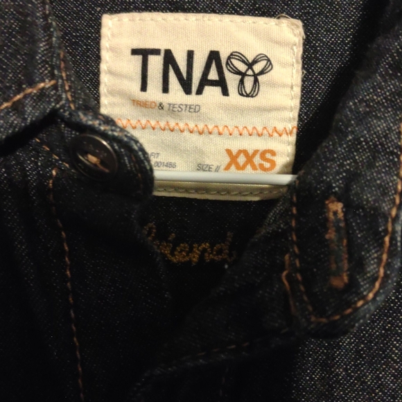NWOT TNA denim top - Picture 2 of 4